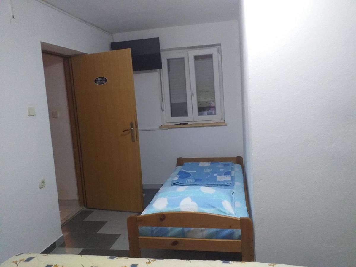 Apartmani Branka Rtina Exterior foto